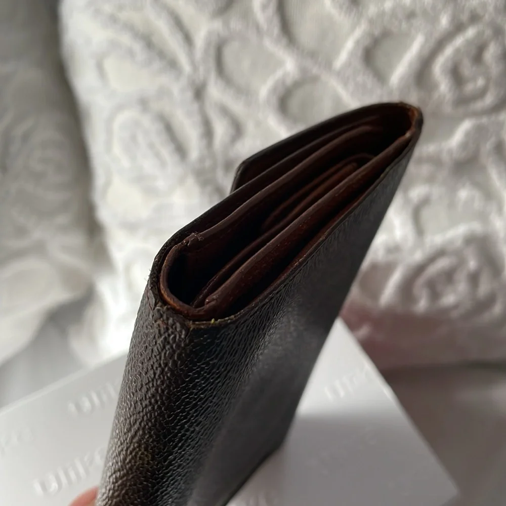 Authentic LV Alexandra Wallet - Picture 3 of 11
